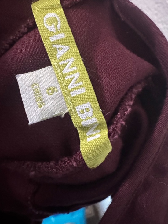 Gianni Bini Burgundy Ruffle Sleeve Jumpsuit – Size 8 - Picture 4 of 4